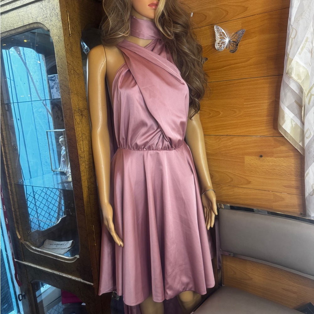 Pink dress 🌷